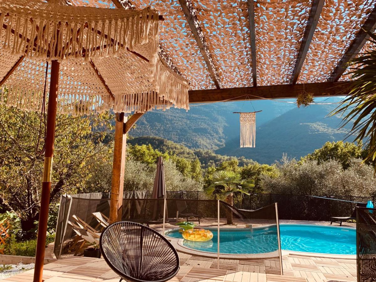 Petit 2P au coeur des montagnes avec spa Puget-Théniers Extérieur photo